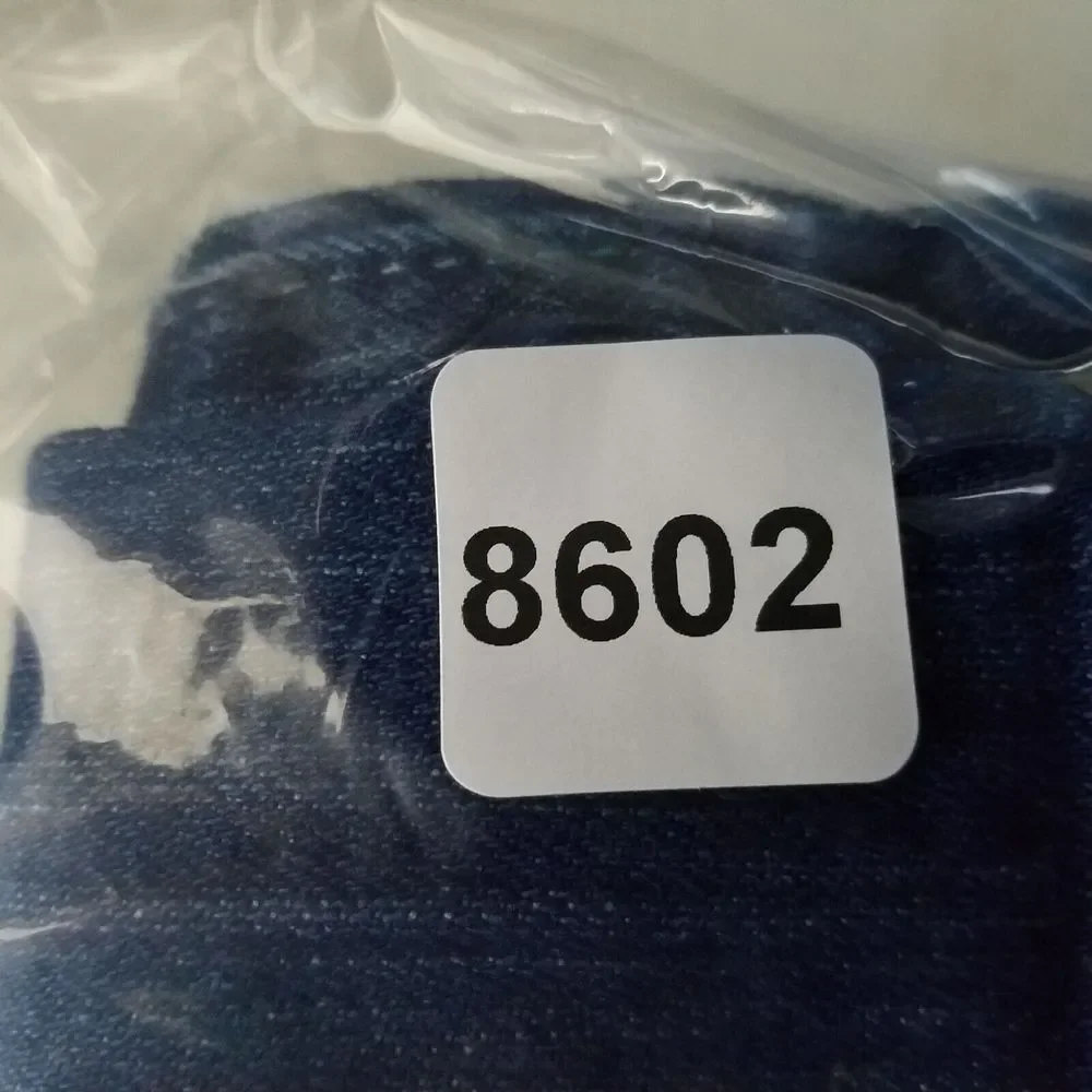 Vintage Gap Jeans Womens 30 x 24 Blue‎ Y2K Mid Rise Cropped Medium Wash Denim - Picture 10 of 10